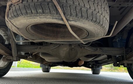 Toyota HiAce H200, 2005 год, 2 400 000 рублей, 27 фотография