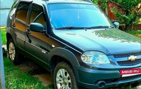 Chevrolet Niva I рестайлинг, 2012 год, 444 000 рублей, 3 фотография