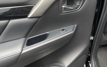 Mitsubishi Pajero Sport III рестайлинг, 2018 год, 4 089 000 рублей, 14 фотография