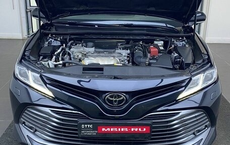 Toyota Camry, 2018 год, 2 365 000 рублей, 11 фотография