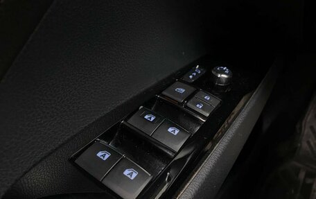 Toyota Camry, 2018 год, 2 365 000 рублей, 23 фотография