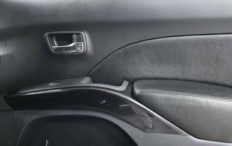 Mitsubishi Outlander III рестайлинг 3, 2008 год, 759 000 рублей, 16 фотография