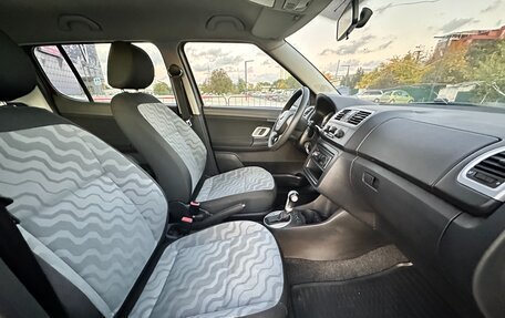 Skoda Fabia II, 2010 год, 747 000 рублей, 20 фотография