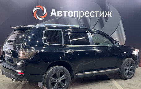 Toyota Highlander III, 2012 год, 1 890 000 рублей, 4 фотография