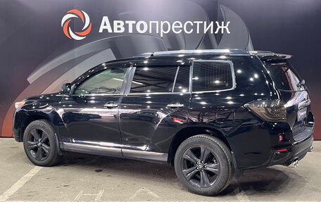 Toyota Highlander III, 2012 год, 1 890 000 рублей, 6 фотография