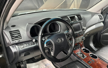 Toyota Highlander III, 2012 год, 1 890 000 рублей, 7 фотография