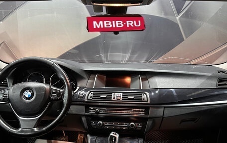 BMW 5 серия, 2016 год, 1 640 000 рублей, 8 фотография