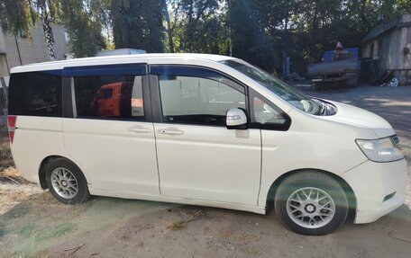 Honda Stepwgn IV, 2010 год, 1 350 000 рублей, 3 фотография