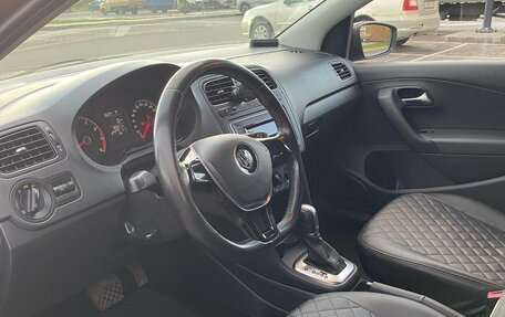 Volkswagen Polo VI (EU Market), 2017 год, 1 000 000 рублей, 12 фотография