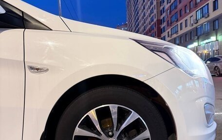 Hyundai Solaris II рестайлинг, 2016 год, 1 109 000 рублей, 3 фотография