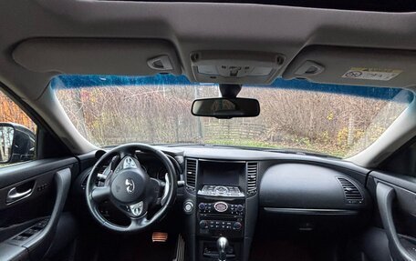 Infiniti QX70, 2017 год, 3 000 000 рублей, 11 фотография