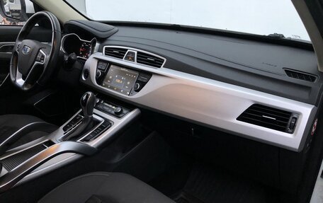 Geely Atlas I, 2018 год, 1 400 000 рублей, 10 фотография