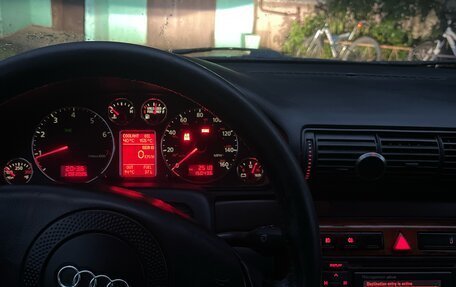 Audi A4, 2000 год, 450 000 рублей, 2 фотография