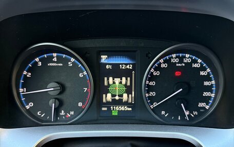 Toyota RAV4, 2018 год, 2 990 000 рублей, 11 фотография