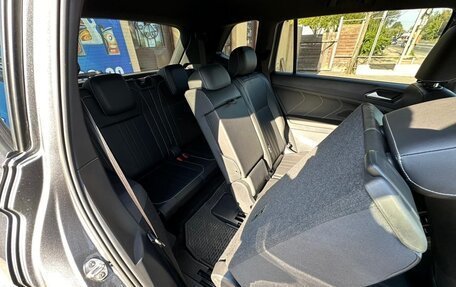 Volkswagen Tiguan II, 2021 год, 3 000 000 рублей, 11 фотография