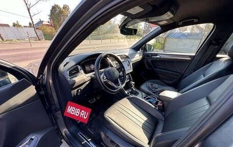 Volkswagen Tiguan II, 2021 год, 3 000 000 рублей, 10 фотография