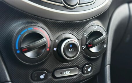 Hyundai Solaris II рестайлинг, 2011 год, 689 000 рублей, 13 фотография