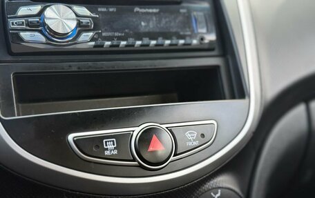 Hyundai Solaris II рестайлинг, 2011 год, 689 000 рублей, 16 фотография