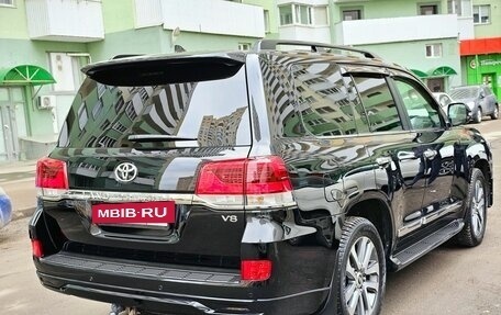 Toyota Land Cruiser 200, 2016 год, 6 500 000 рублей, 4 фотография