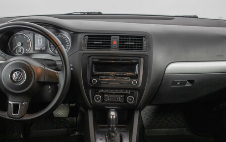 Volkswagen Jetta VI, 2012 год, 960 000 рублей, 14 фотография