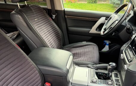 Toyota Land Cruiser 200, 2016 год, 5 800 000 рублей, 7 фотография