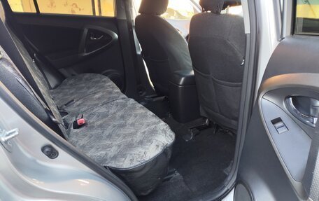 Toyota RAV4, 2011 год, 1 850 000 рублей, 15 фотография