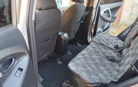 Toyota RAV4, 2011 год, 1 850 000 рублей, 16 фотография