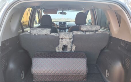 Toyota RAV4, 2011 год, 1 850 000 рублей, 18 фотография