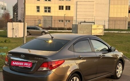 Hyundai Solaris II рестайлинг, 2011 год, 740 000 рублей, 4 фотография