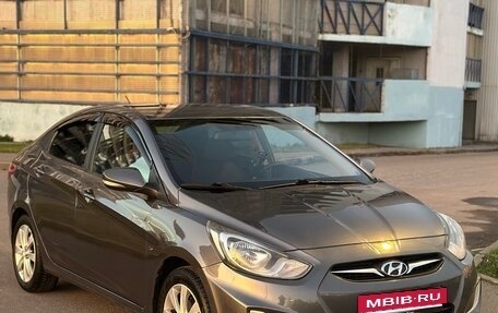 Hyundai Solaris II рестайлинг, 2011 год, 740 000 рублей, 3 фотография