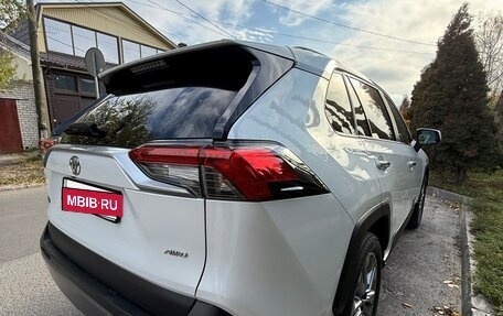 Toyota RAV4, 2022 год, 4 500 000 рублей, 5 фотография