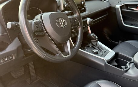 Toyota RAV4, 2022 год, 4 500 000 рублей, 8 фотография