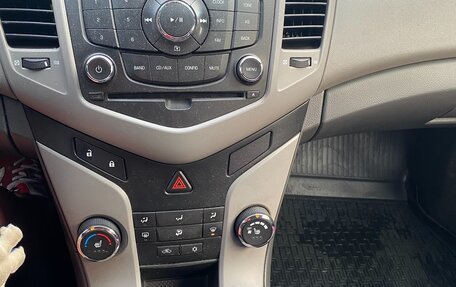 Chevrolet Cruze II, 2010 год, 540 000 рублей, 24 фотография