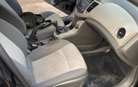 Chevrolet Cruze II, 2010 год, 540 000 рублей, 20 фотография