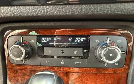 Volkswagen Touareg III, 2013 год, 1 950 000 рублей, 27 фотография