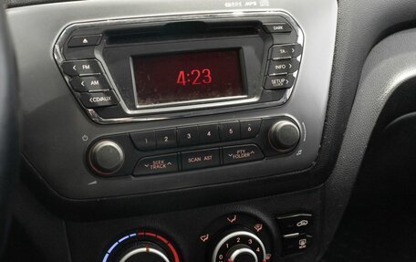 KIA Rio III рестайлинг, 2013 год, 700 000 рублей, 6 фотография