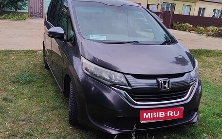 Honda Freed II, 2017 год, 1 200 000 рублей, 1 фотография