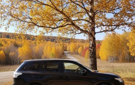 Mitsubishi Outlander III рестайлинг 3, 2012 год, 1 350 000 рублей, 2 фотография