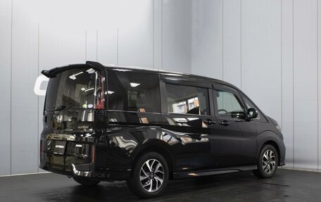 Honda Stepwgn IV, 2018 год, 2 470 000 рублей, 2 фотография