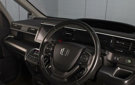 Honda Stepwgn IV, 2018 год, 2 470 000 рублей, 12 фотография