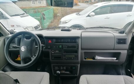 Volkswagen Multivan T4, 2001 год, 1 350 000 рублей, 6 фотография