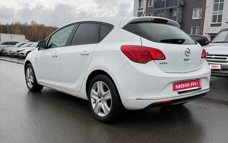 Opel Astra J, 2012 год, 635 000 рублей, 4 фотография