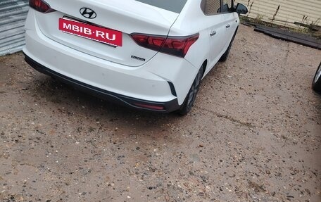 Hyundai Solaris II рестайлинг, 2021 год, 1 350 000 рублей, 3 фотография