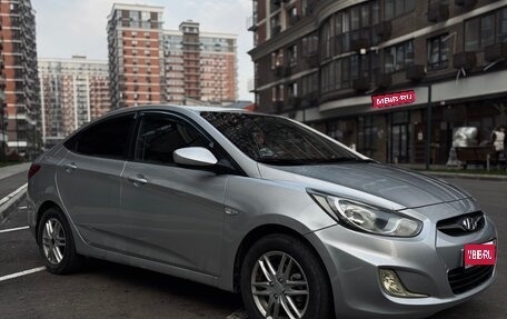 Hyundai Solaris II рестайлинг, 2011 год, 630 000 рублей, 1 фотография