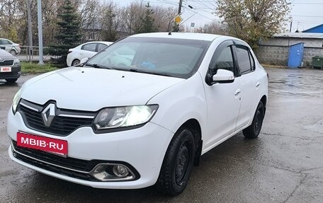 Renault Logan II, 2017 год, 690 000 рублей, 2 фотография