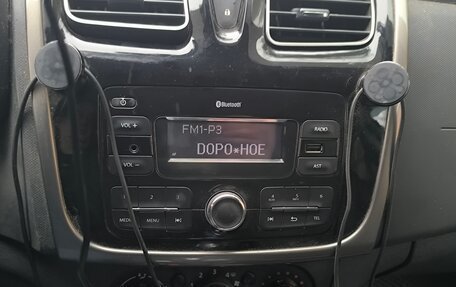 Renault Logan II, 2017 год, 690 000 рублей, 12 фотография