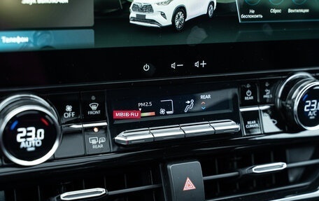 Toyota Highlander, 2024 год, 6 590 000 рублей, 34 фотография