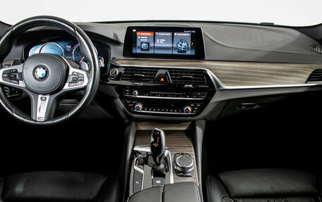 BMW 5 серия, 2018 год, 3 800 000 рублей, 4 фотография