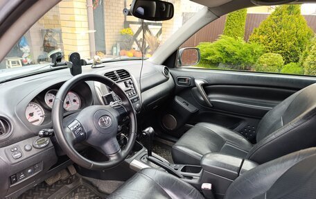 Toyota RAV4, 2004 год, 1 000 000 рублей, 3 фотография