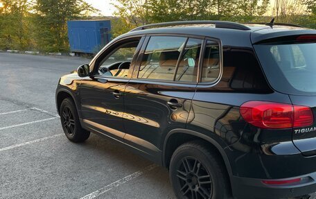 Volkswagen Tiguan I, 2011 год, 700 000 рублей, 3 фотография